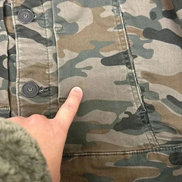 True Religion Camo Jacket Women’s Sz S - Picture 7 of 15
